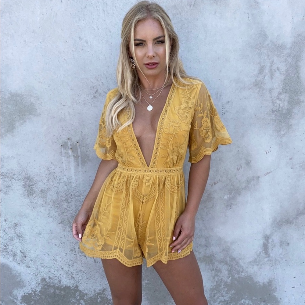 Dainty Hooligan romper